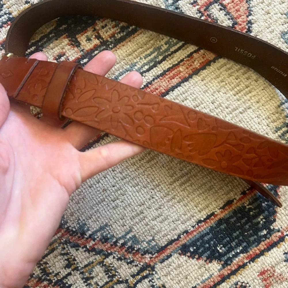 Fossil Brown  Floral Boho Embossed Leather Belt Size Medium